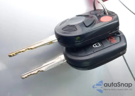 2010 Ford Expedition Xlt z USA, uszkodzony, nr VIN 1FMJU1G50AEA99614